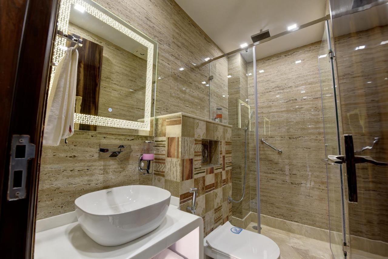 Golden Tree Hotel Noida Ngoại thất bức ảnh