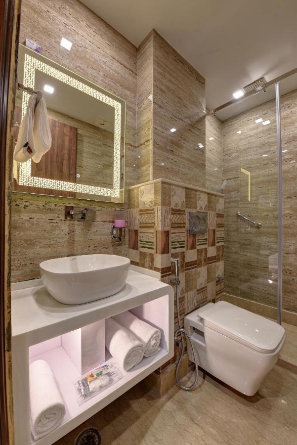 Golden Tree Hotel Noida Ngoại thất bức ảnh